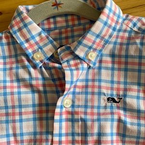 Vineyard Vines Long sleeve button down shirt